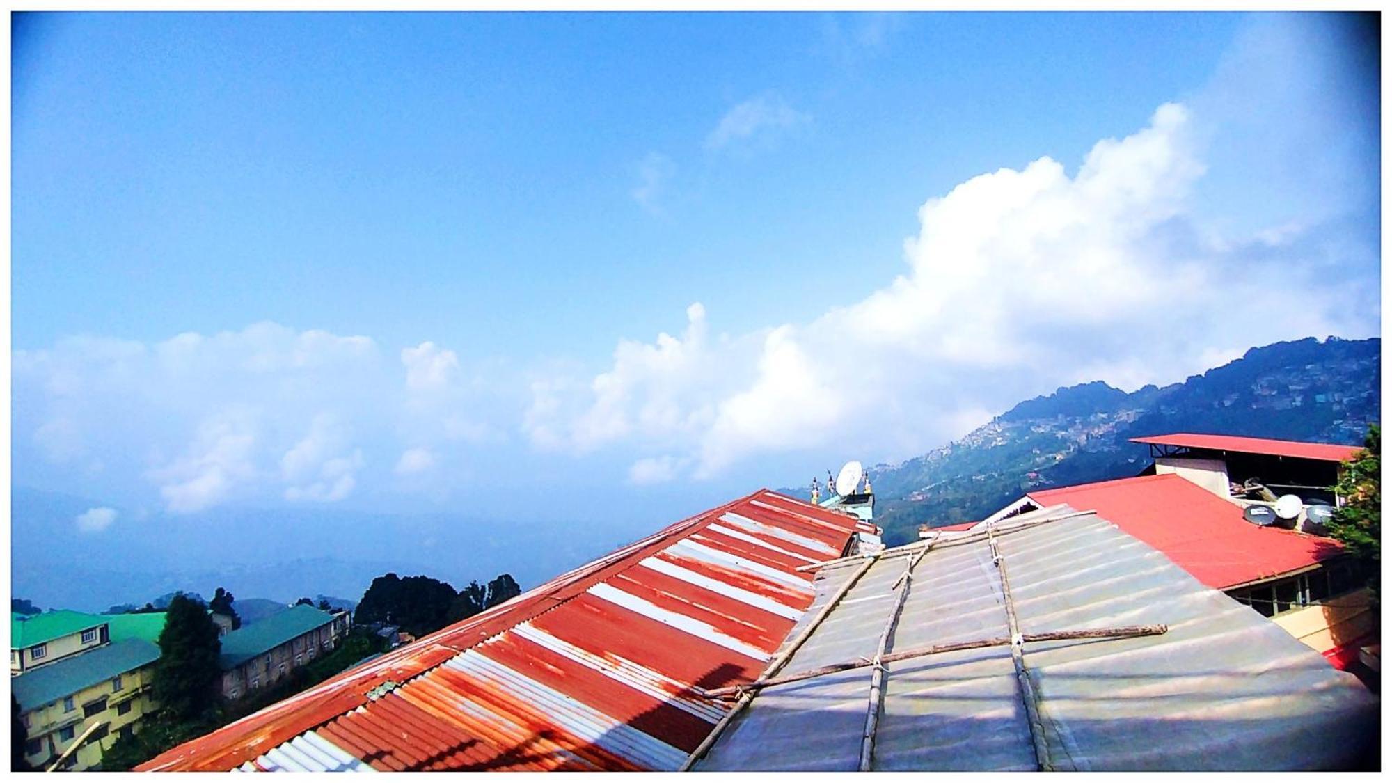 Hotel Premium Pitstop Near Railway Station Best Hotel In Darjeeling Dardzsiling Kültér fotó